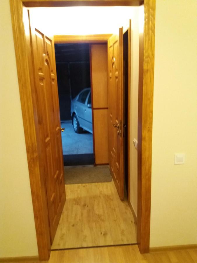 Hôtel "Arttrakt" à Lviv Extérieur photo